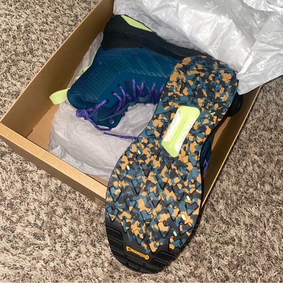 Adidas free hiker xploric parley sz 7.5 - Picture 4 of 5